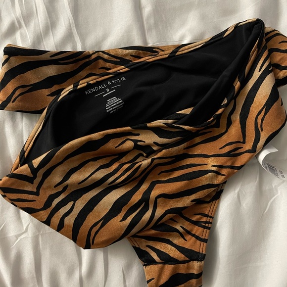 kendall & kylie swimsuit - Picture 3 of 3